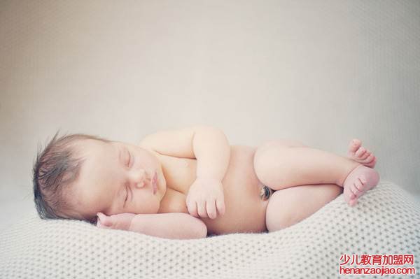 新生儿哪三个部位不能碰？