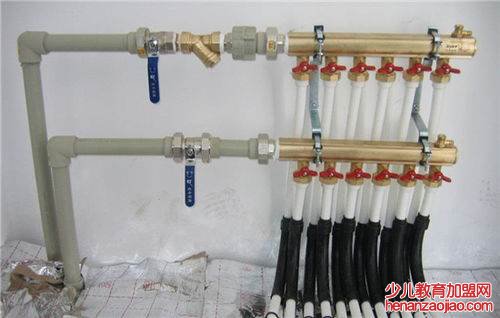 地暖不热怎么放水才能热？