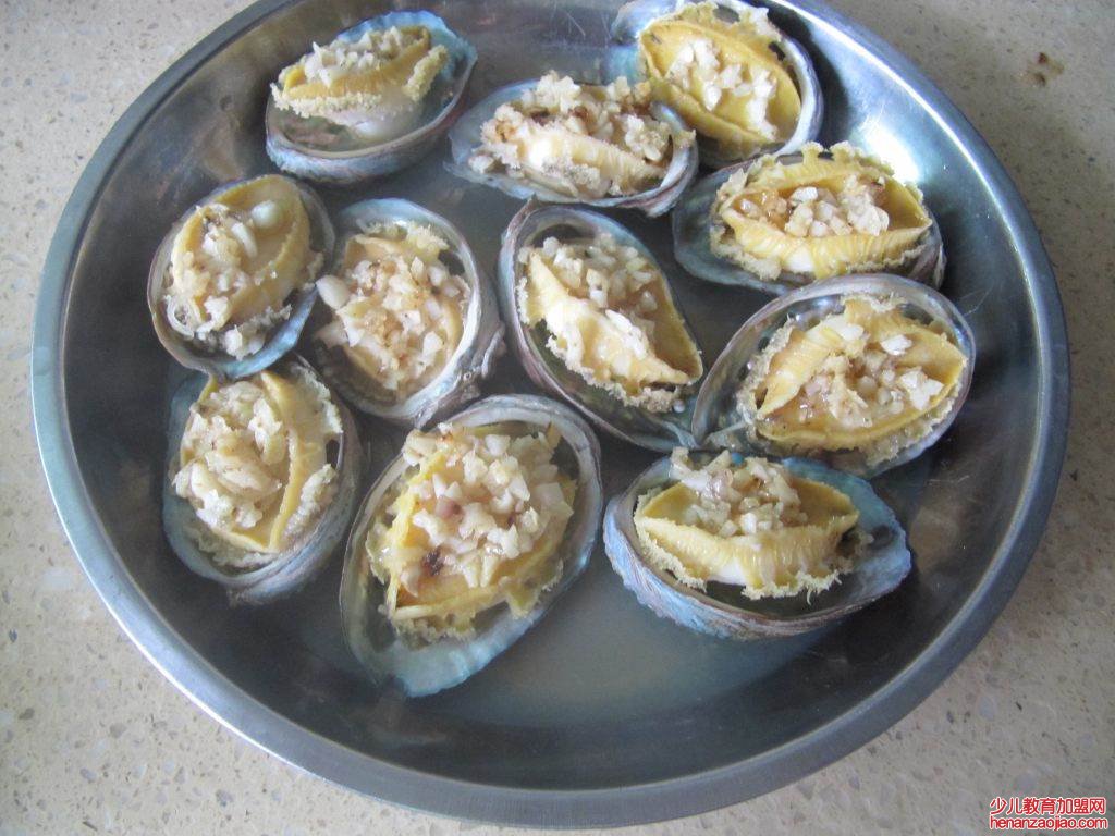 蒸鲍鱼的最佳时间是多少分钟？