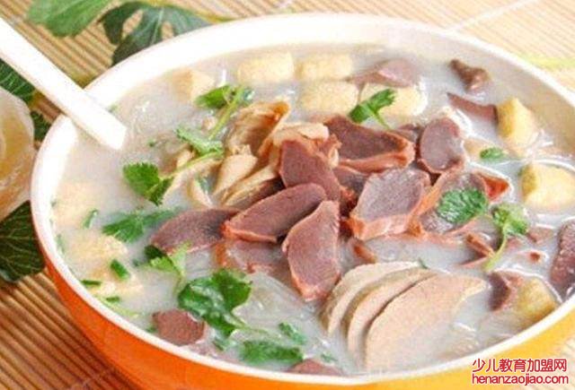 去南京必吃的十道菜是什么？