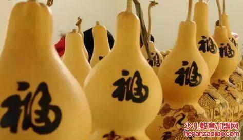 窗台上放几个葫芦最好？