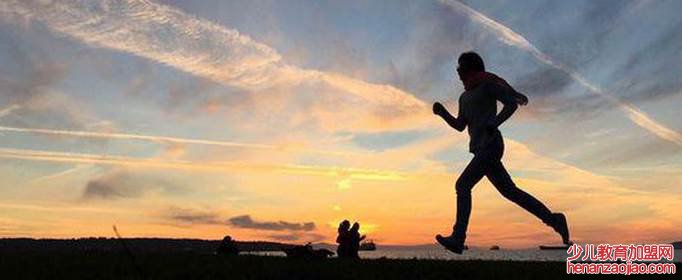 每天几点跑步最好？