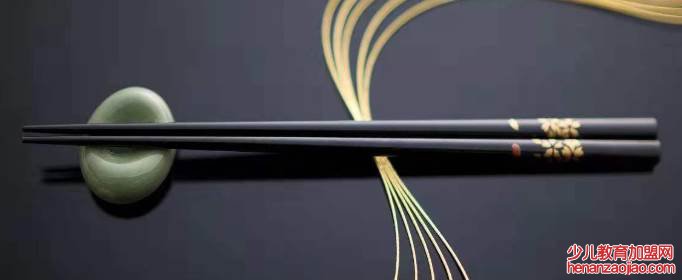 家庭用哪种筷子最健康?