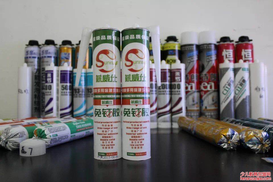 云石胶和免钉胶的区别是什么？