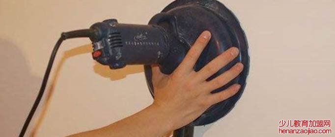 云石胶和免钉胶的区别是什么？