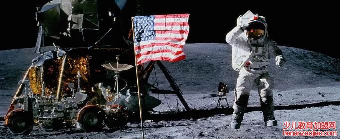 第一个登月的地球人是谁?