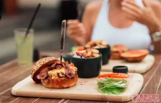 通过不吃晚餐变瘦可能会带来哪3个后果?