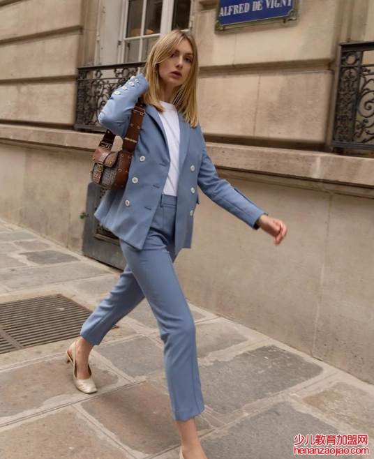 15度穿什么衣服合适？