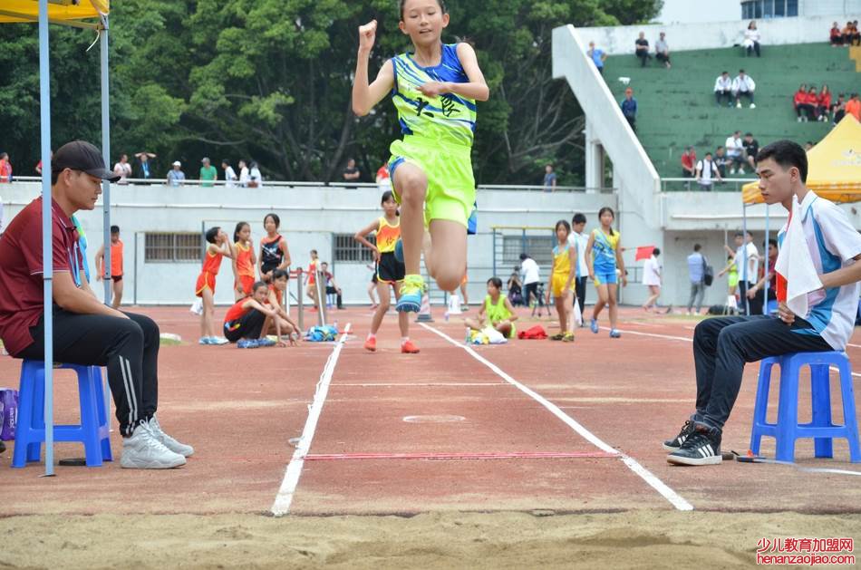 运动会加油稿50字有哪些？