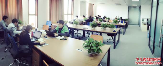 注册资金100万实缴多少？