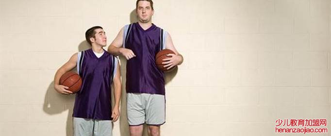 人的身材在一天中的什么时候最高？