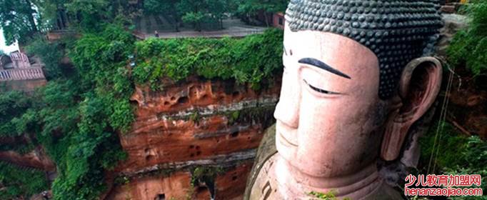 乐山大佛的发髻有什么作用?