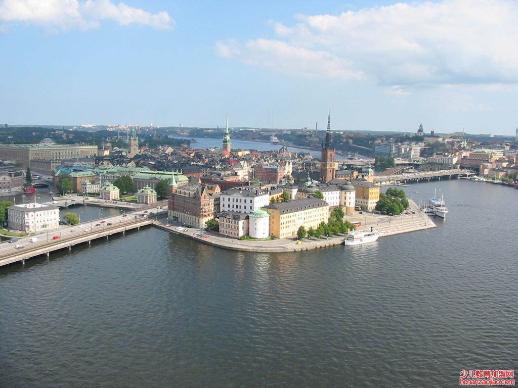 “海的女儿”是哪个城市的城徽？