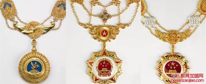 获得共和国勋章的人有哪些？