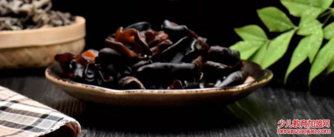 木耳需要泡多久？