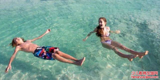 亚洲有哪些独具特色的湖?