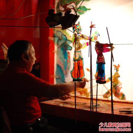 皮影戏起源于哪个朝代?