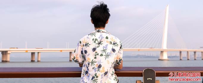 彼方尚有荣光在是什么意思?