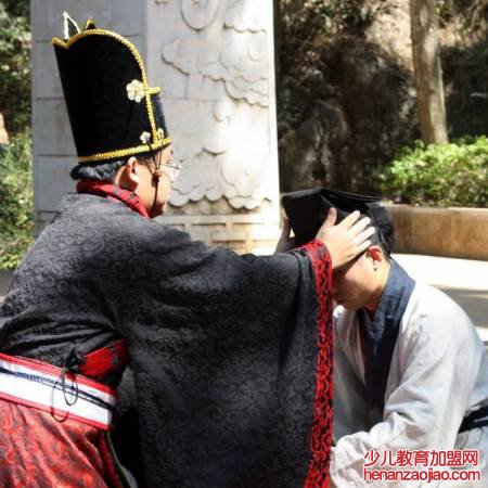 古时“弱冠”是指多大的年龄？