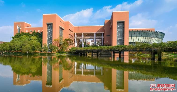 去中山大学去哪一个校区好?