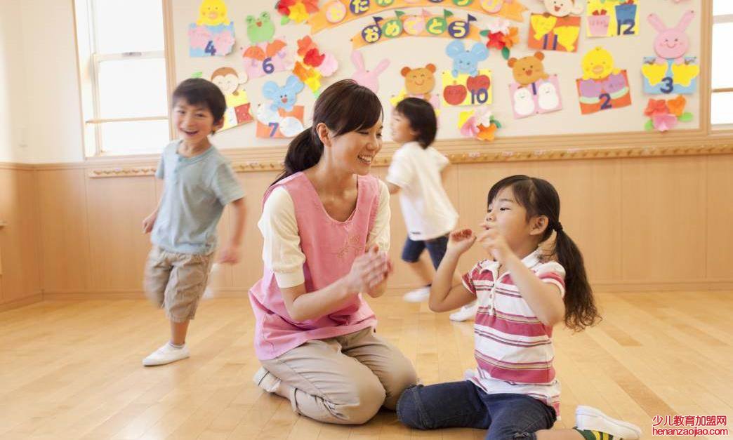 公立幼儿园好还是私立幼儿园好？