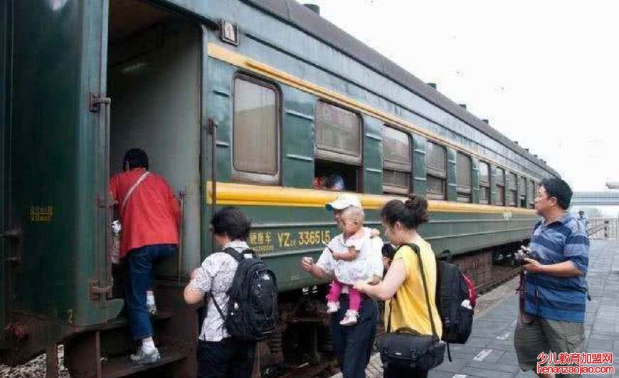 未满十八岁可以独自坐火车吗？