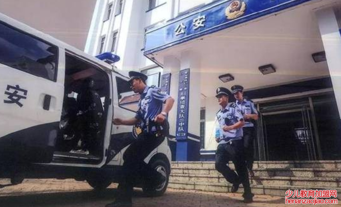 警车声音是什么样子的