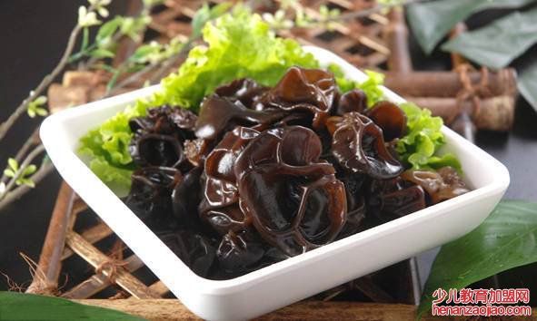 补血的食物吃什么最好？