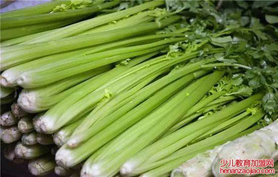 肝火旺吃什么可以降肝火？