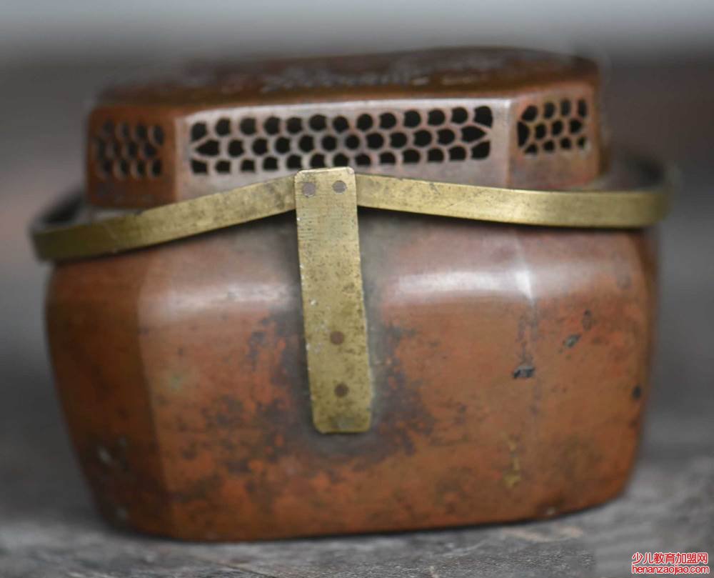 铜石并用时代主要用的铜是什么？