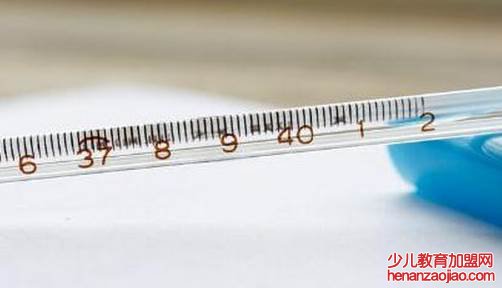 人体正常的体温是多少°C？