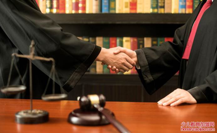 劳动仲裁员工耗不起怎么办？