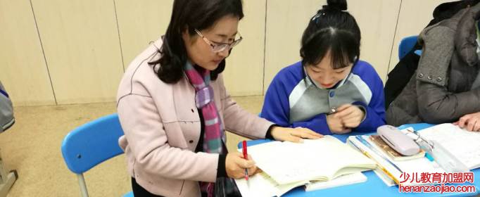 恩师给学生情深经典短句有哪些？