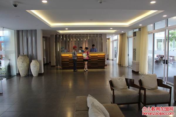 非夫妻关系住宾馆犯法吗？