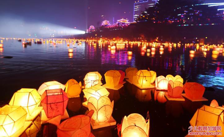 中元节烧纸什么时候烧最好?