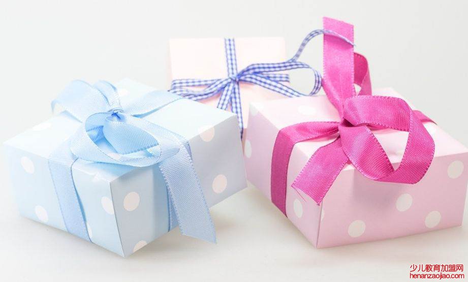 收到礼物惊喜心情句子有哪些？