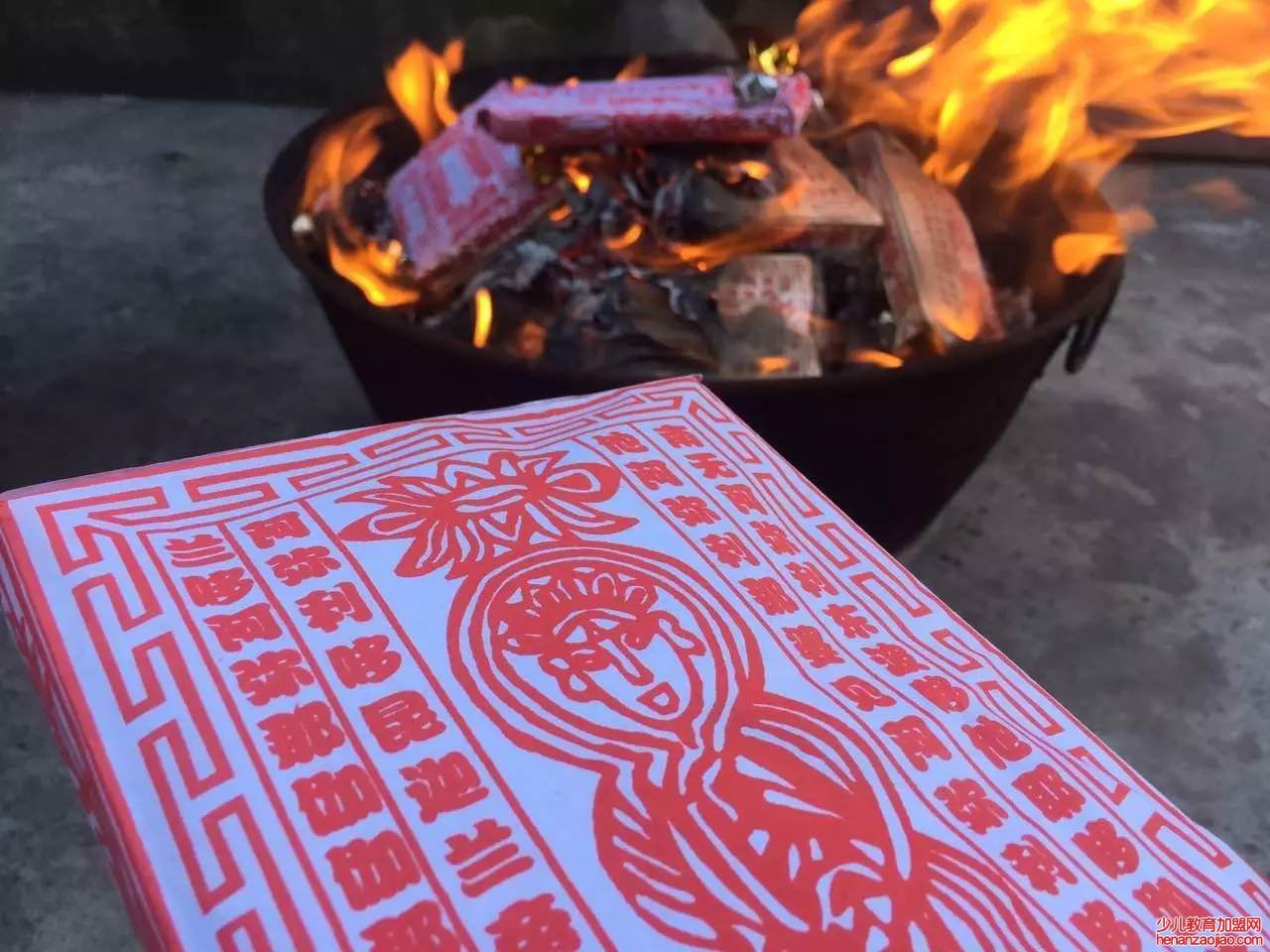 七月半烧纸正规写法是怎样的?