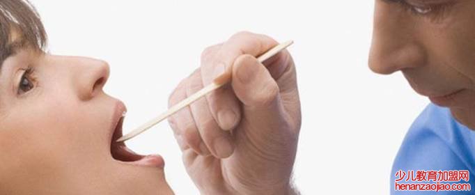 鱼刺卡喉咙里怎么办?最简单的方法是什么?