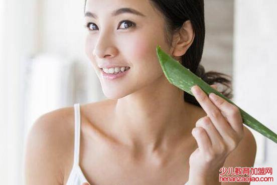 芦荟祛痘方法是什么?