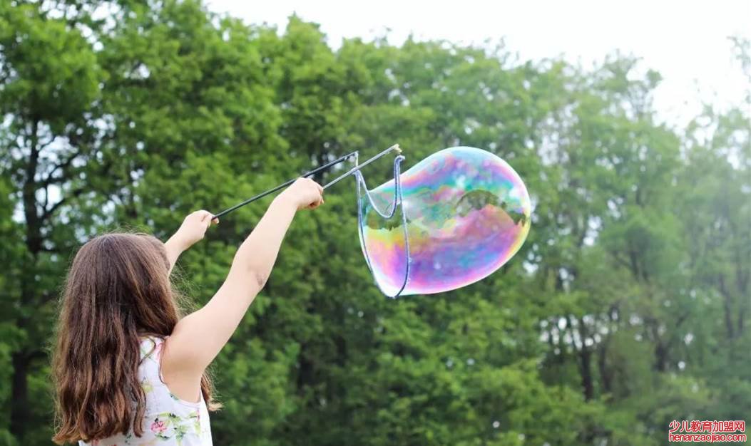 泡泡水的制作方法是什么？