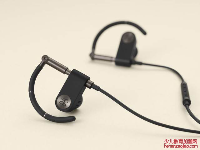 蓝牙耳机怎么用？