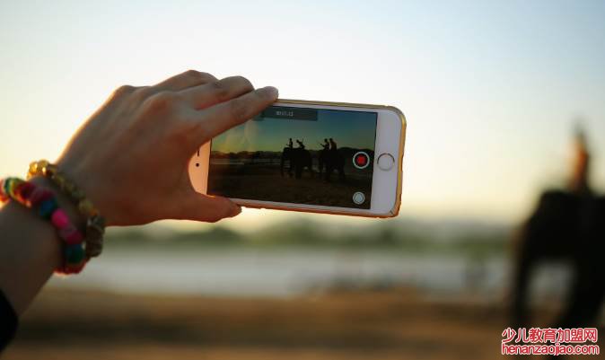 抖音怎么吸粉？