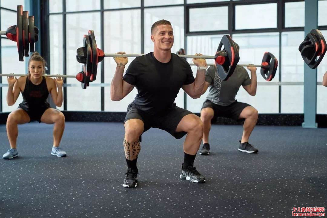 深蹲都能锻炼哪里？