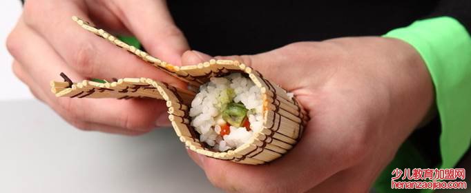 家庭米团寿司的做法是什么？