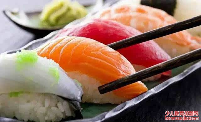 家挺米团寿司的做法是什么？