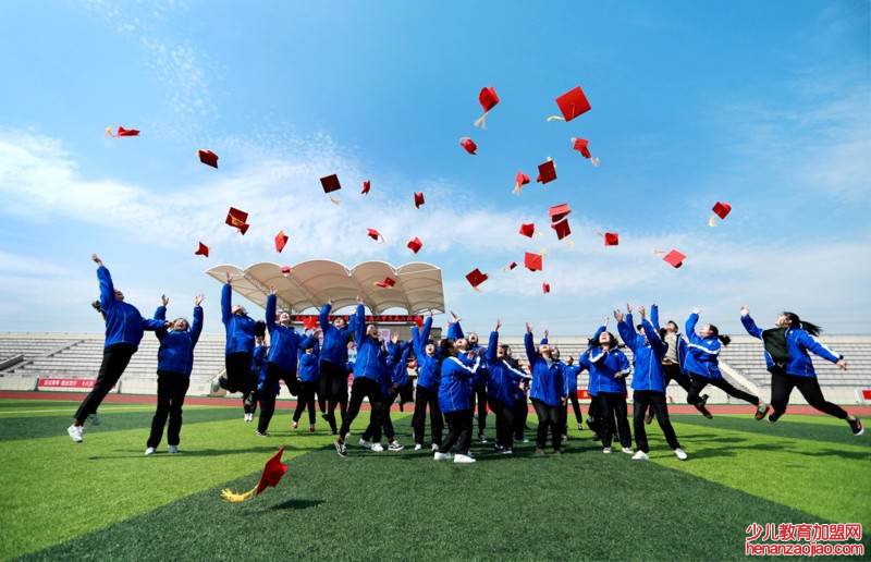 给高三儿子成人礼祝福有哪些？