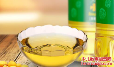 色拉油是什么油