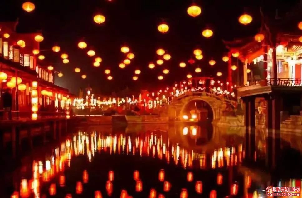 东风夜放花千树是哪个传统节日？