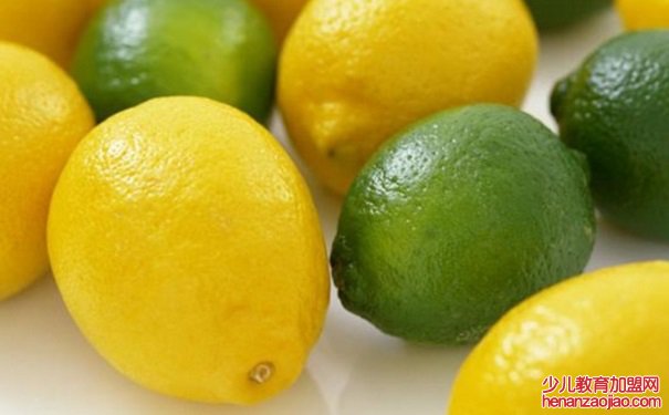 青柠檬和黄柠檬的区别是什么？
