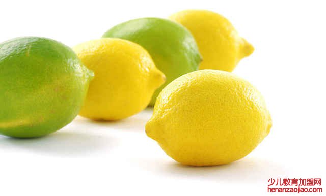青柠檬和黄柠檬的区别是什么？